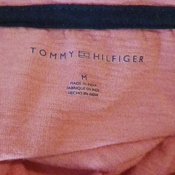 Tommy Hilfiger T Shirt Pink V Neck Short Sleeve Casual Womens Size Medium - Picture 6 of 7